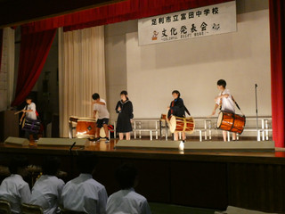 P1001323